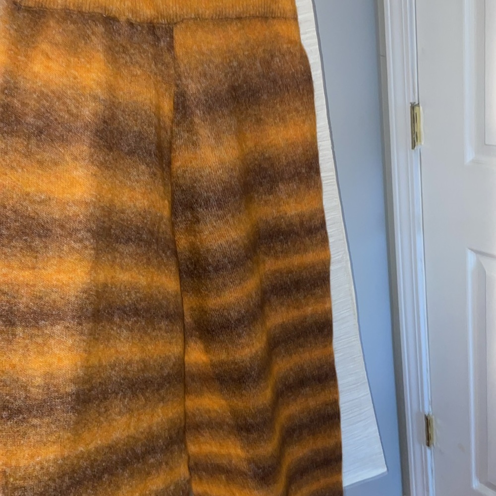 A NWNT Zaras wool knit stripe pants - Picture 3 of 6